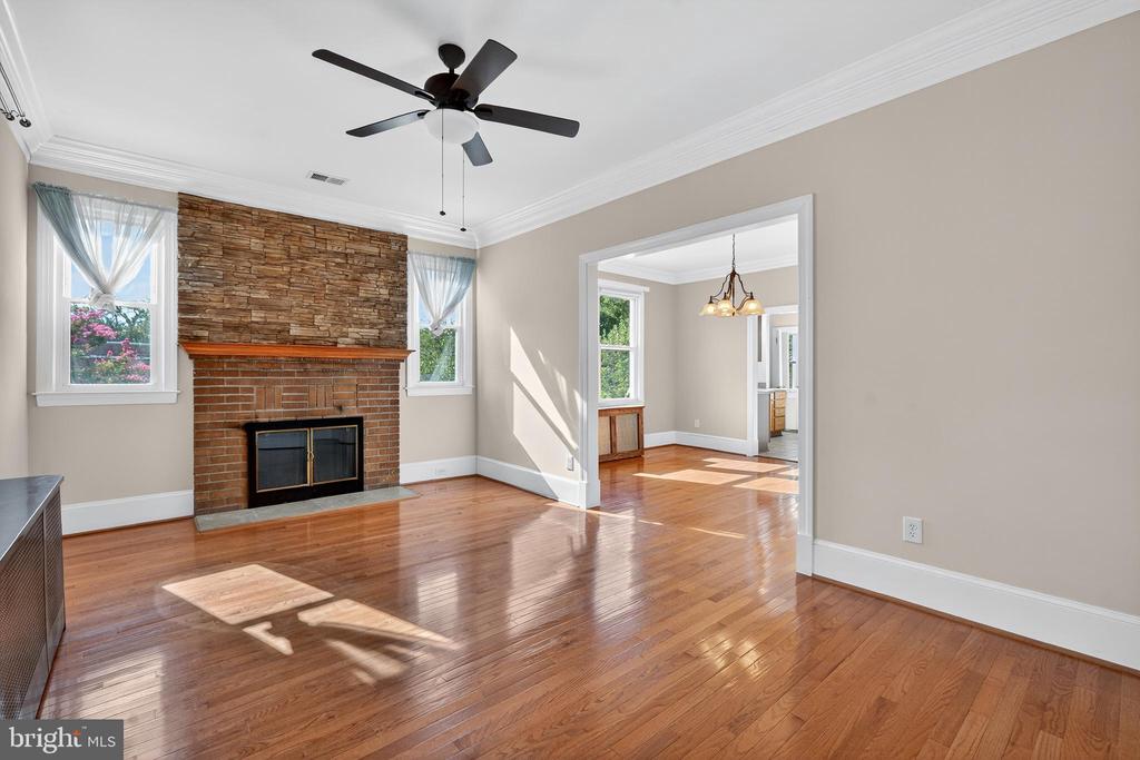 213 VAN BUREN STREET NW