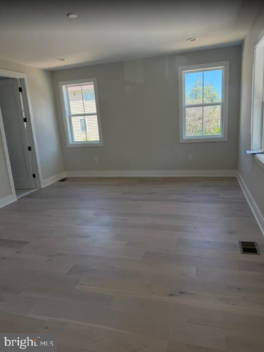 2902 VISTA STREET NE