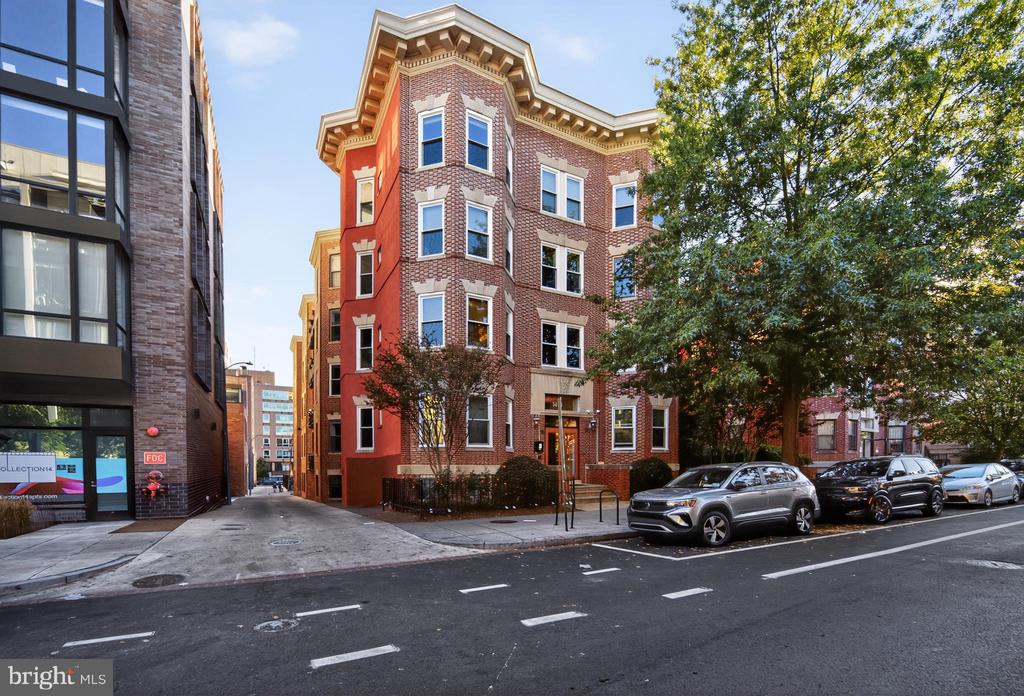 1418 W STREET NW 202