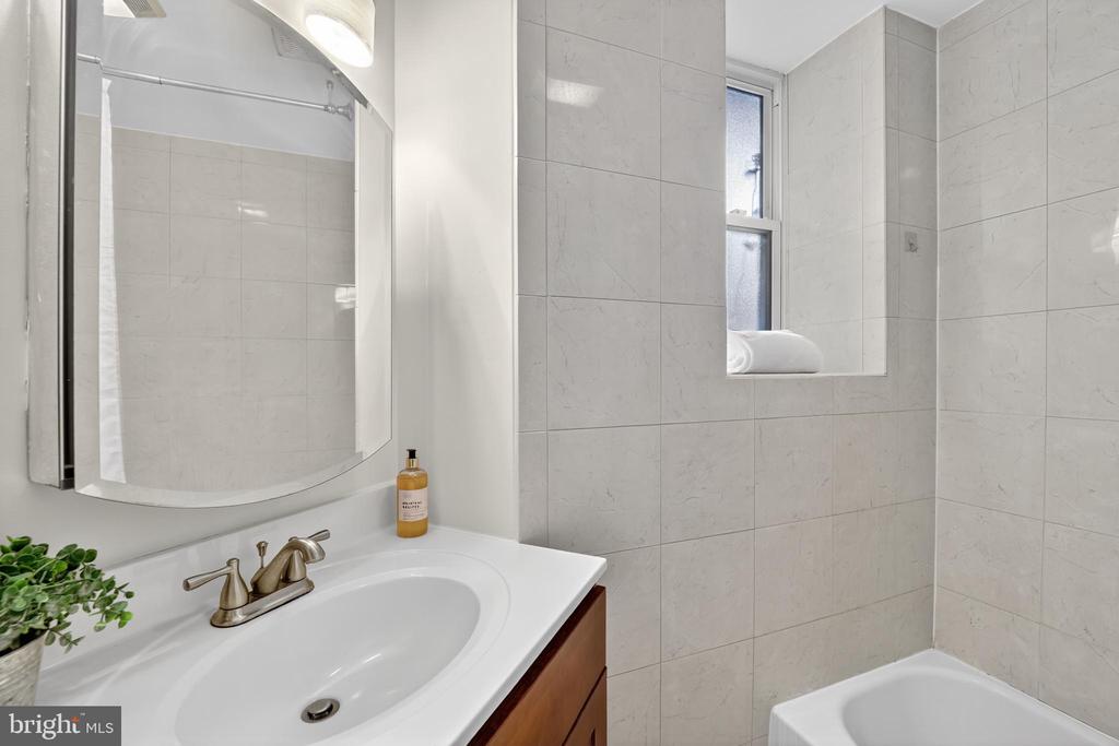1418 W STREET NW 202
