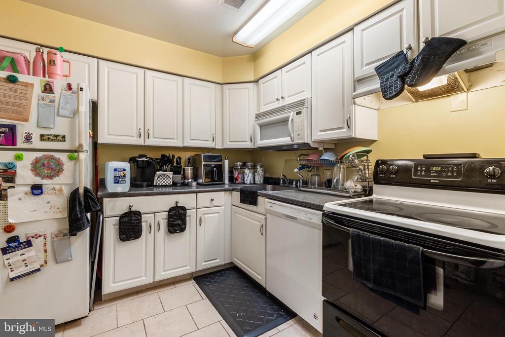 3814 V STREET SE 101