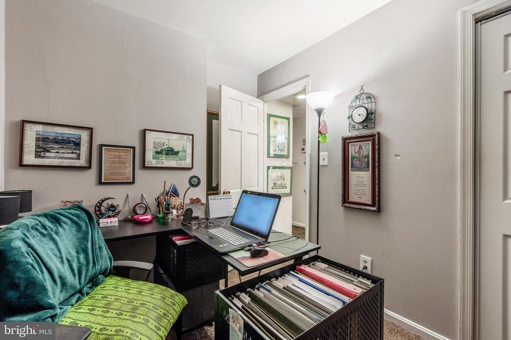 3814 V STREET SE 101