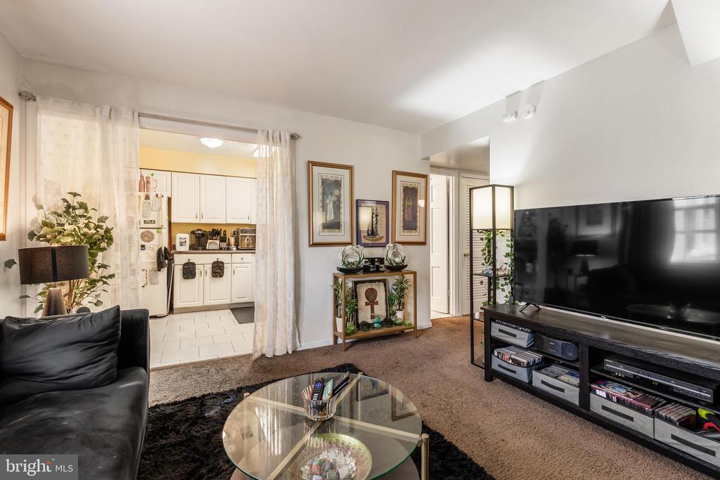 3814 V STREET SE 101