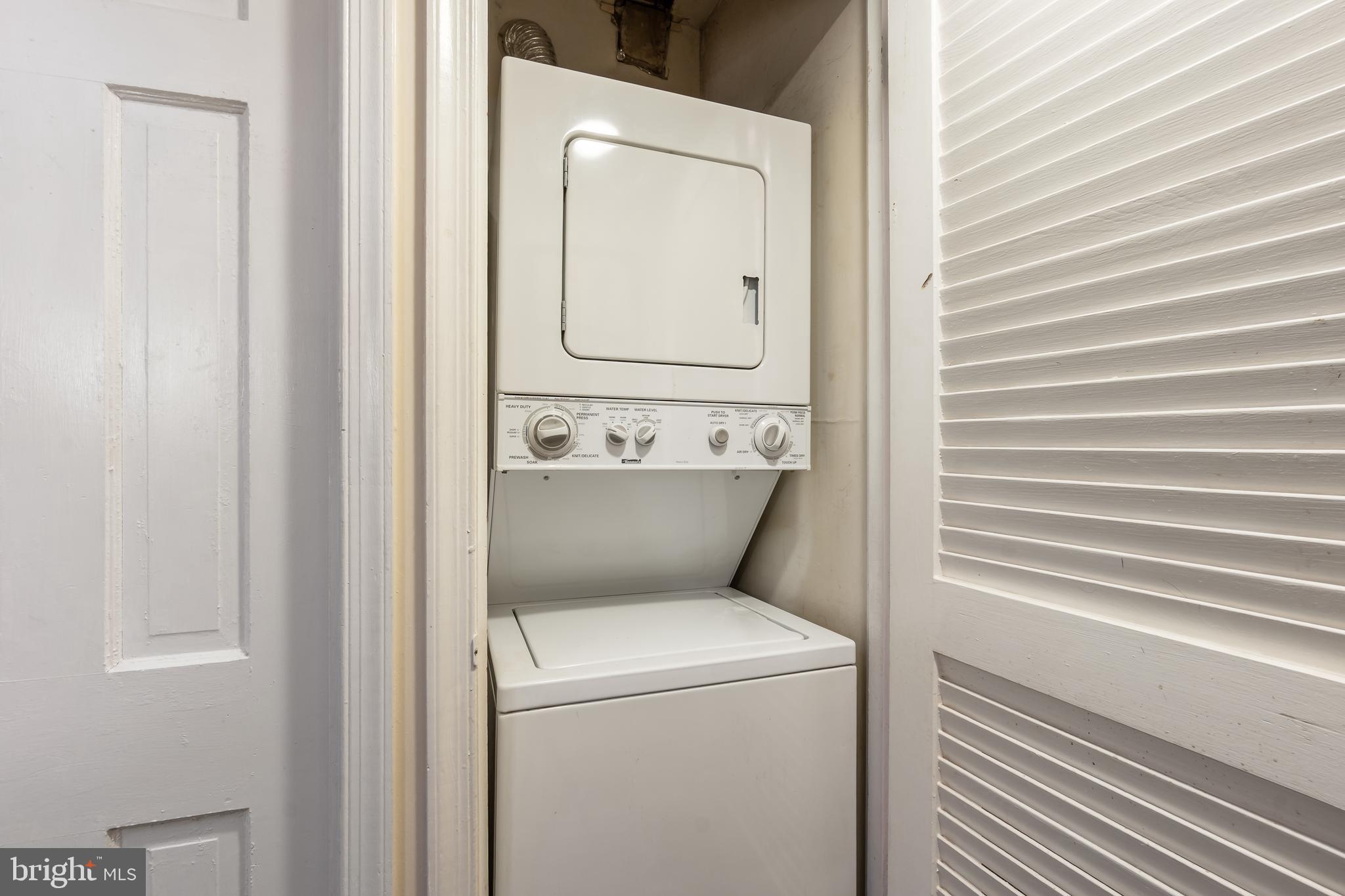 3814 V STREET SE 101