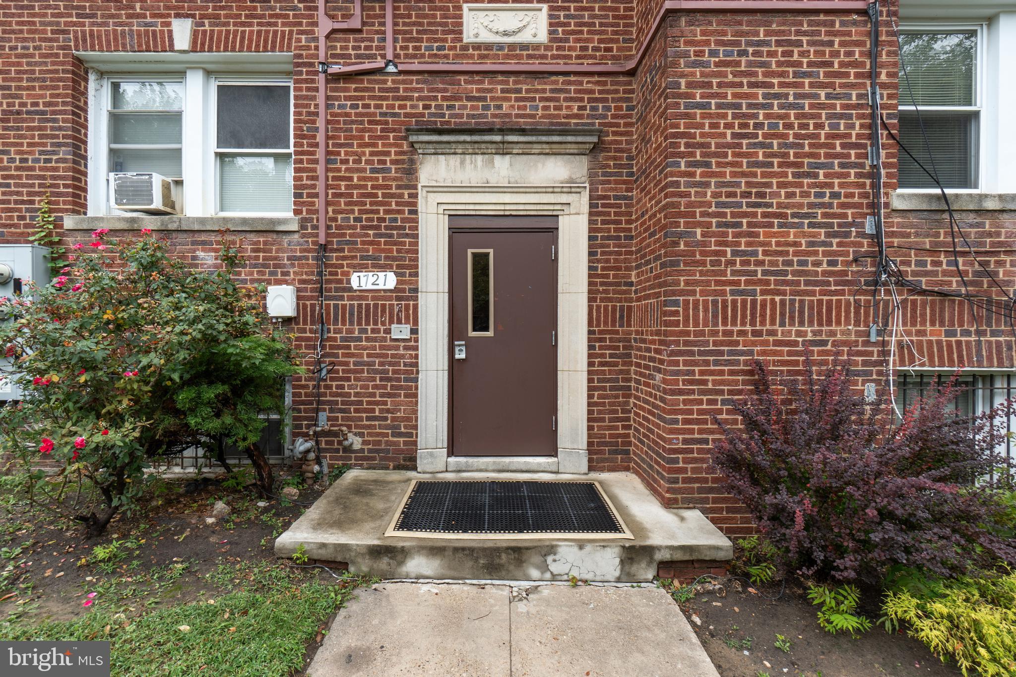 1721 29TH STREET SE 1
