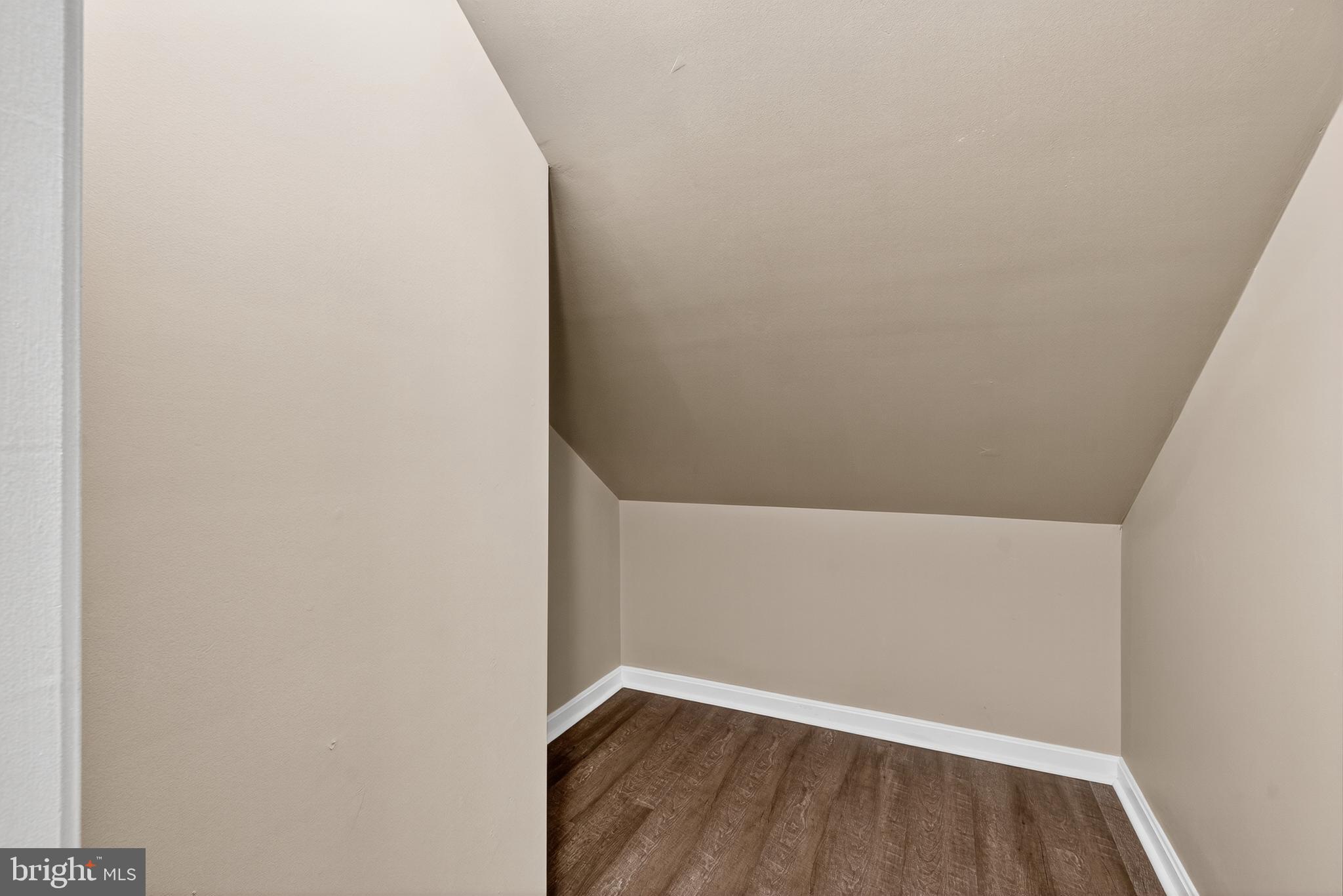 831 MARJORIE COURT SE