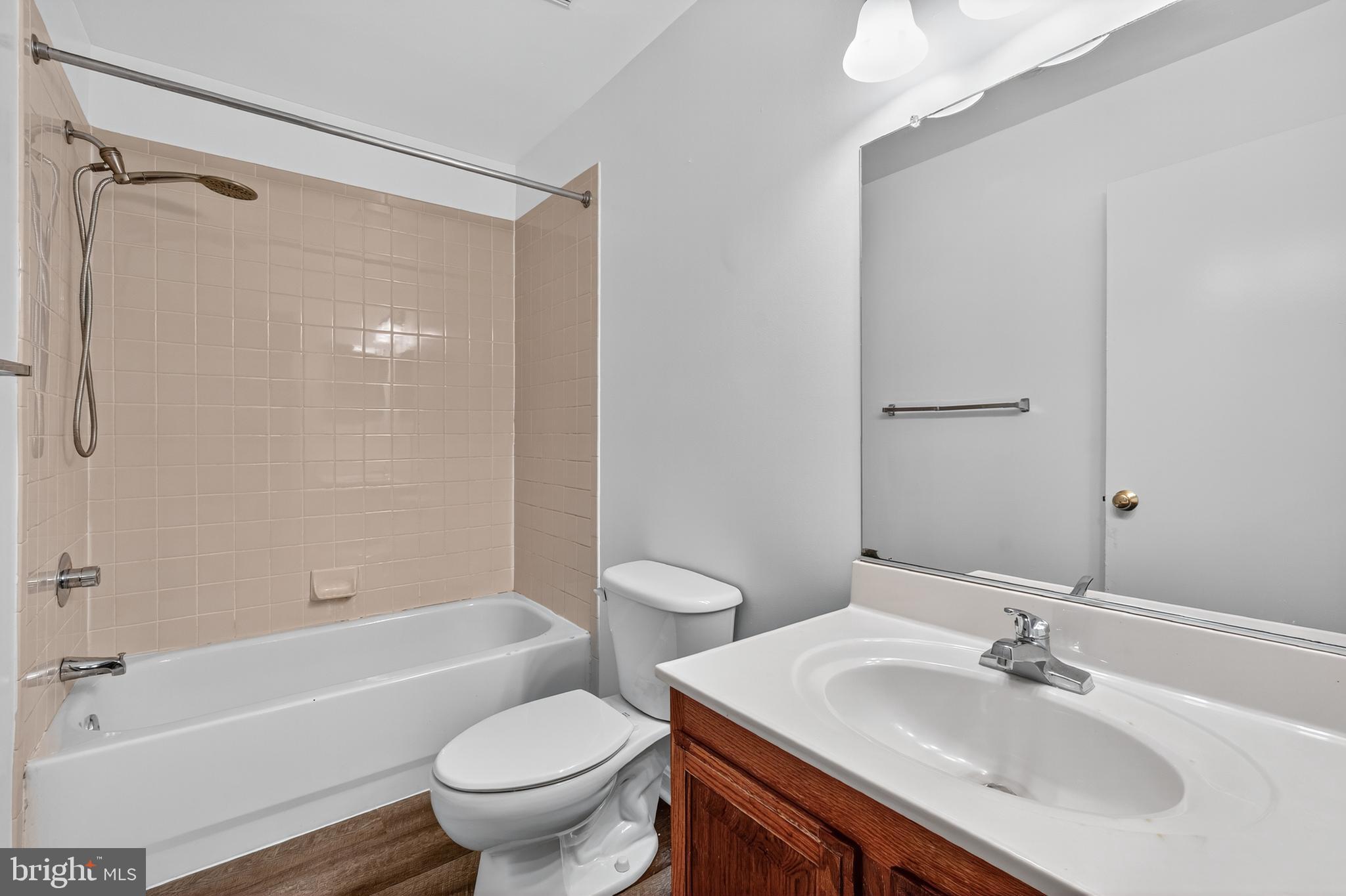 831 MARJORIE COURT SE