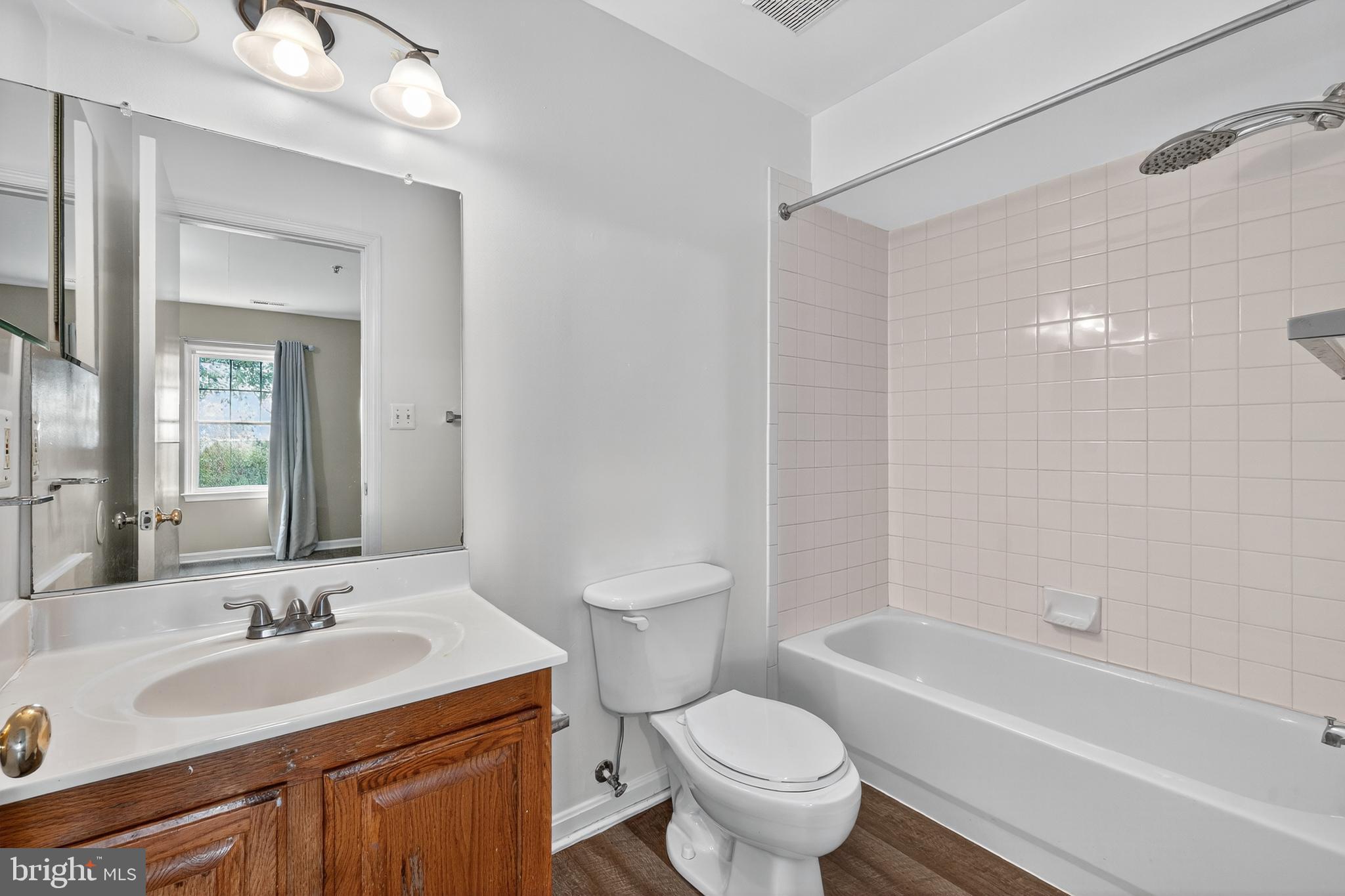 831 MARJORIE COURT SE