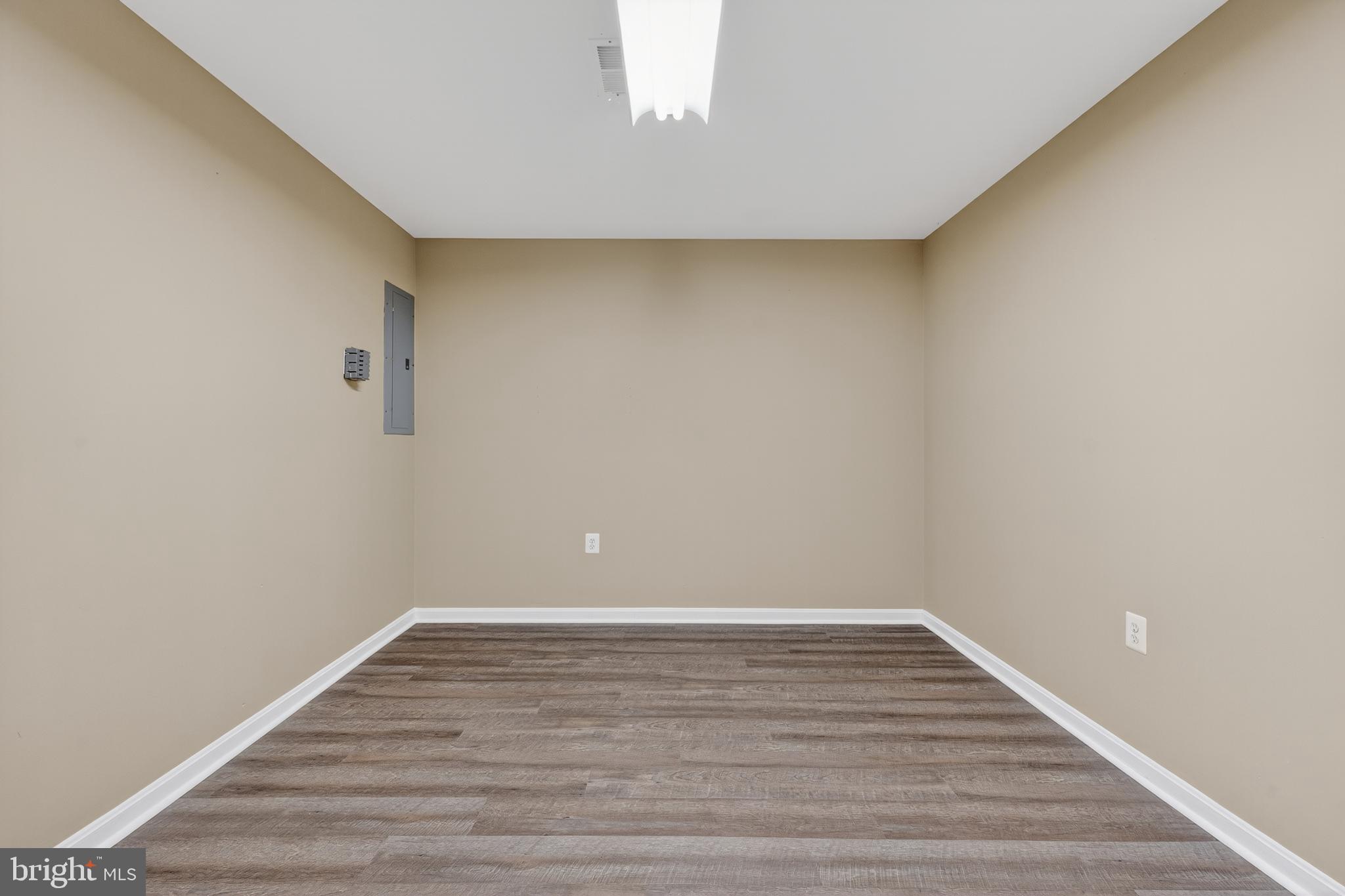 831 MARJORIE COURT SE