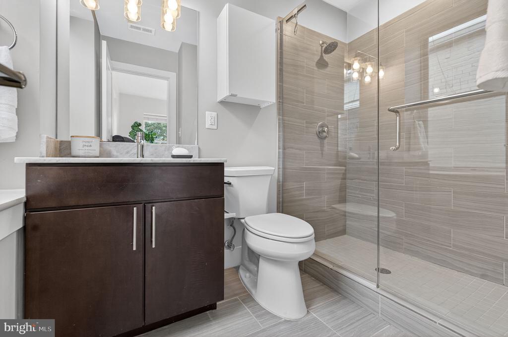 1812 NORTH CAPITOL STREET NW 302
