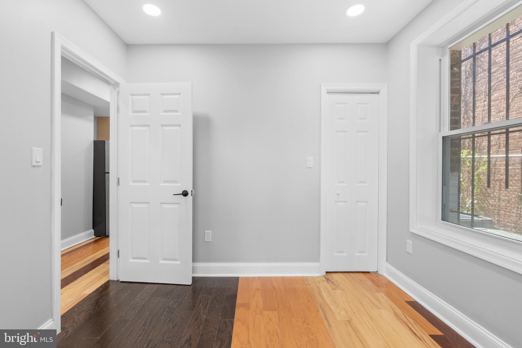 313 PARKLAND PLACE SE 2