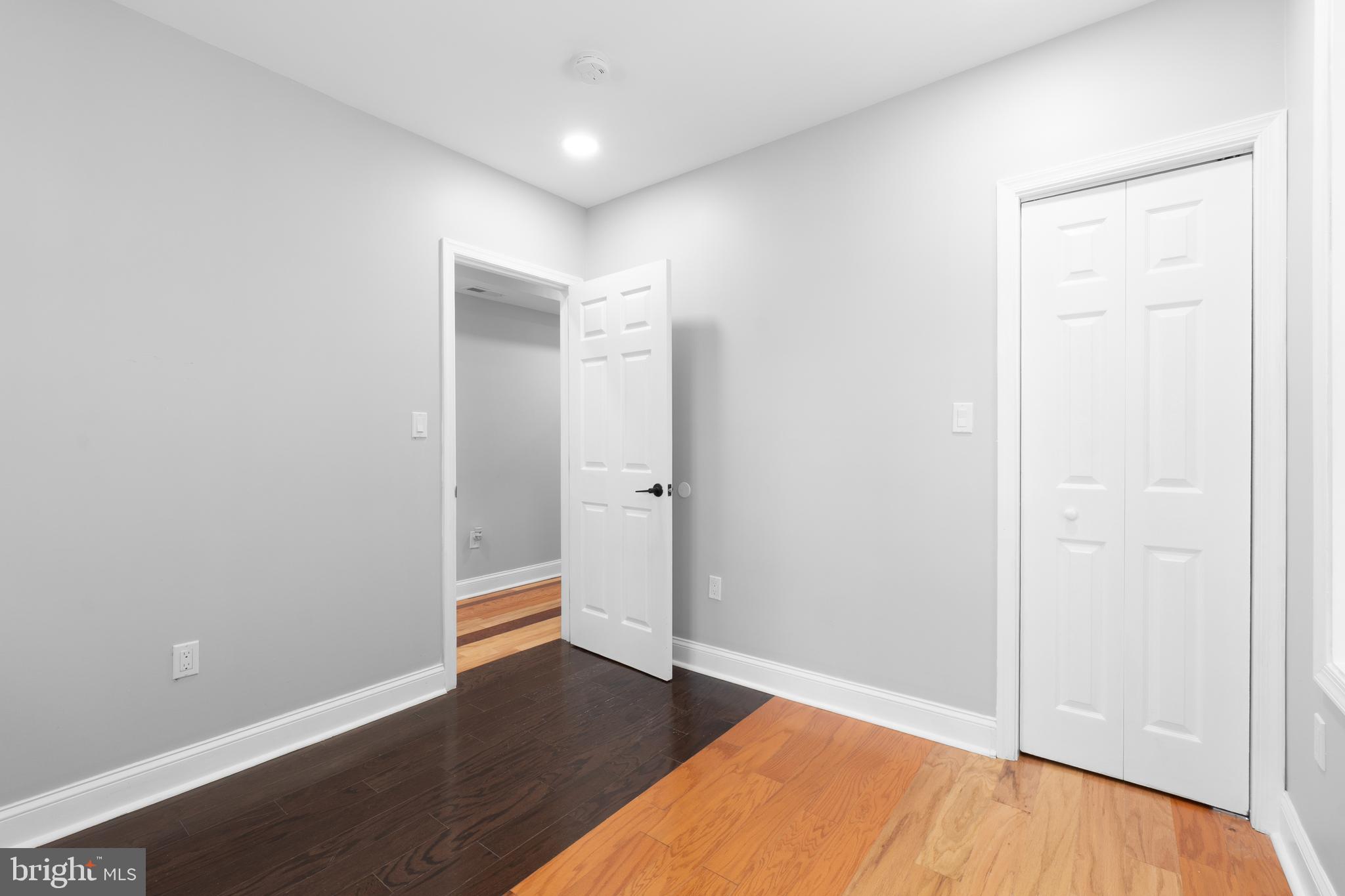 313 PARKLAND PLACE SE 2