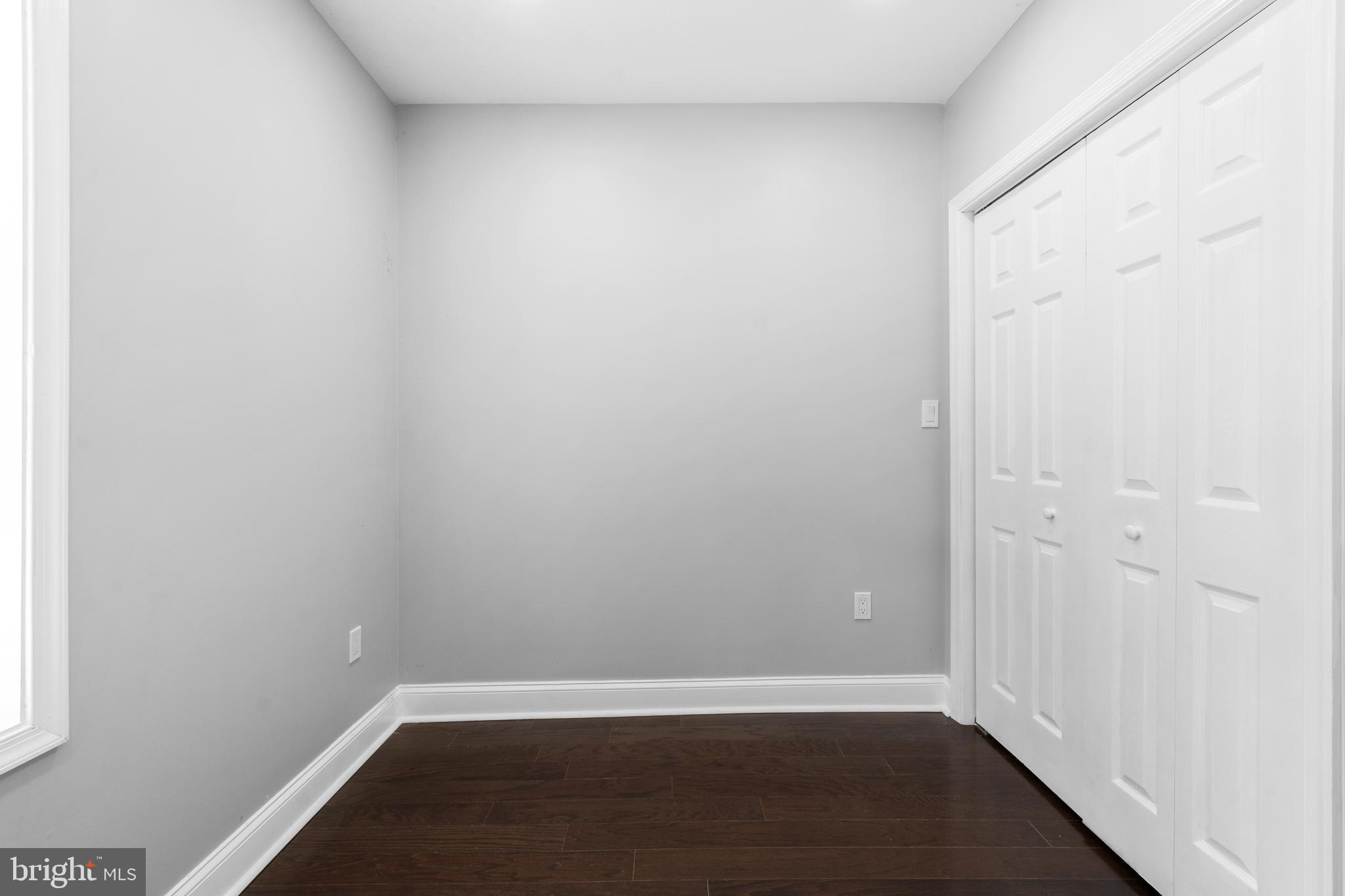 313 PARKLAND PLACE SE 2