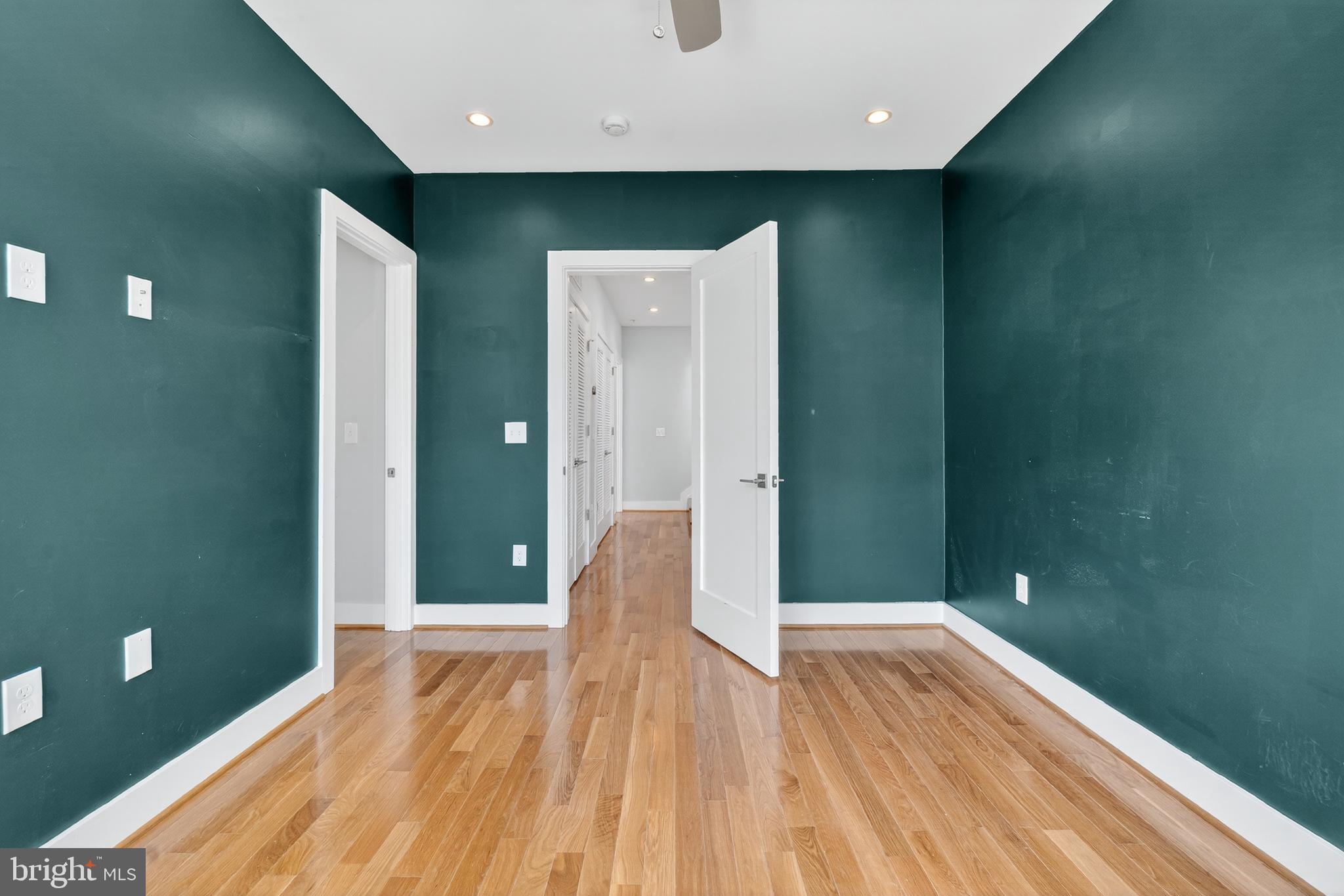 638 NEWTON PLACE NW 638B