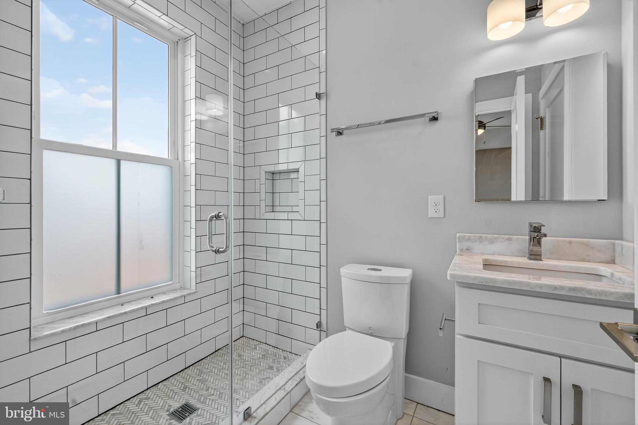 638 NEWTON PLACE NW 638B