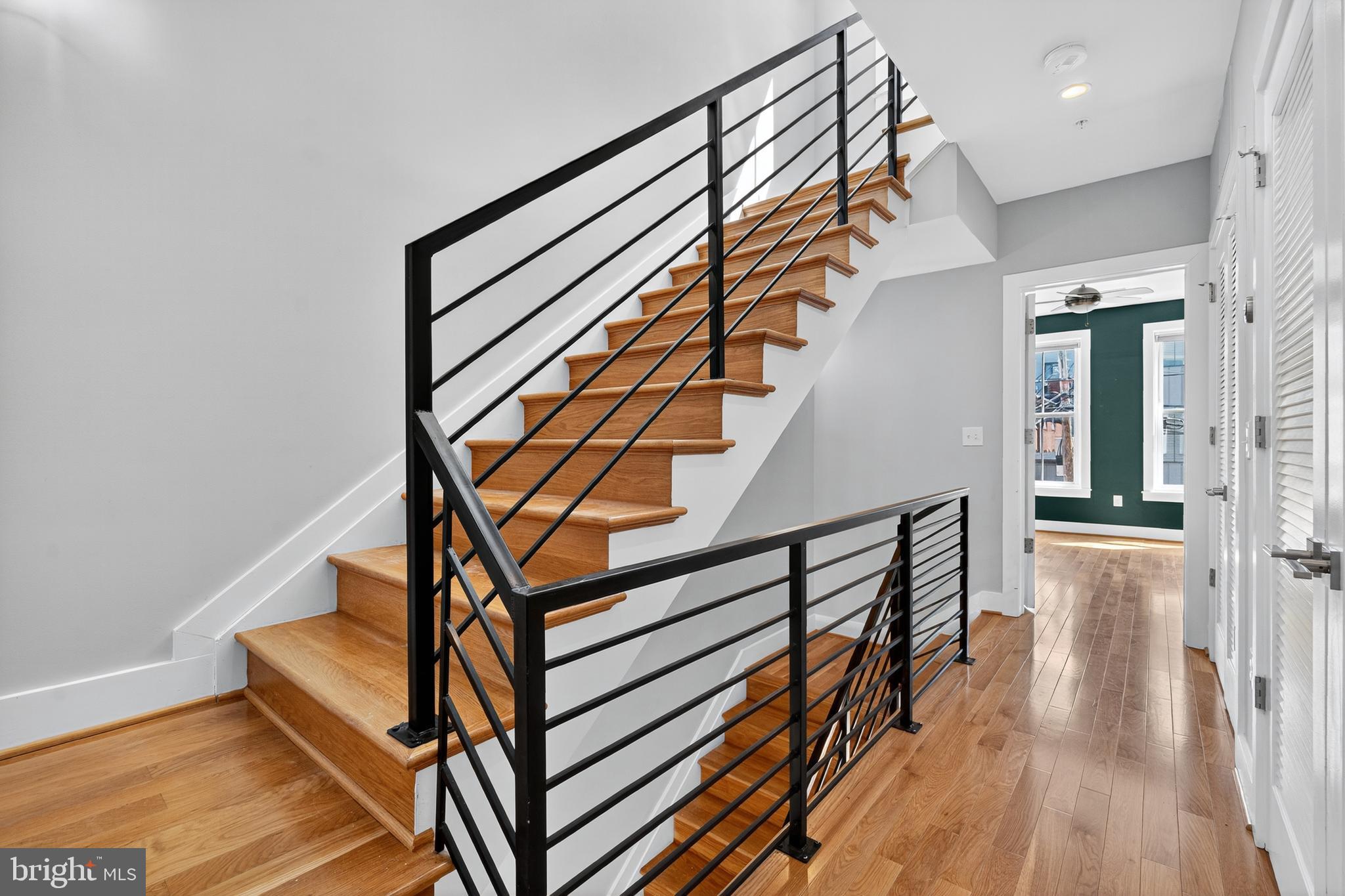 638 NEWTON PLACE NW 638B