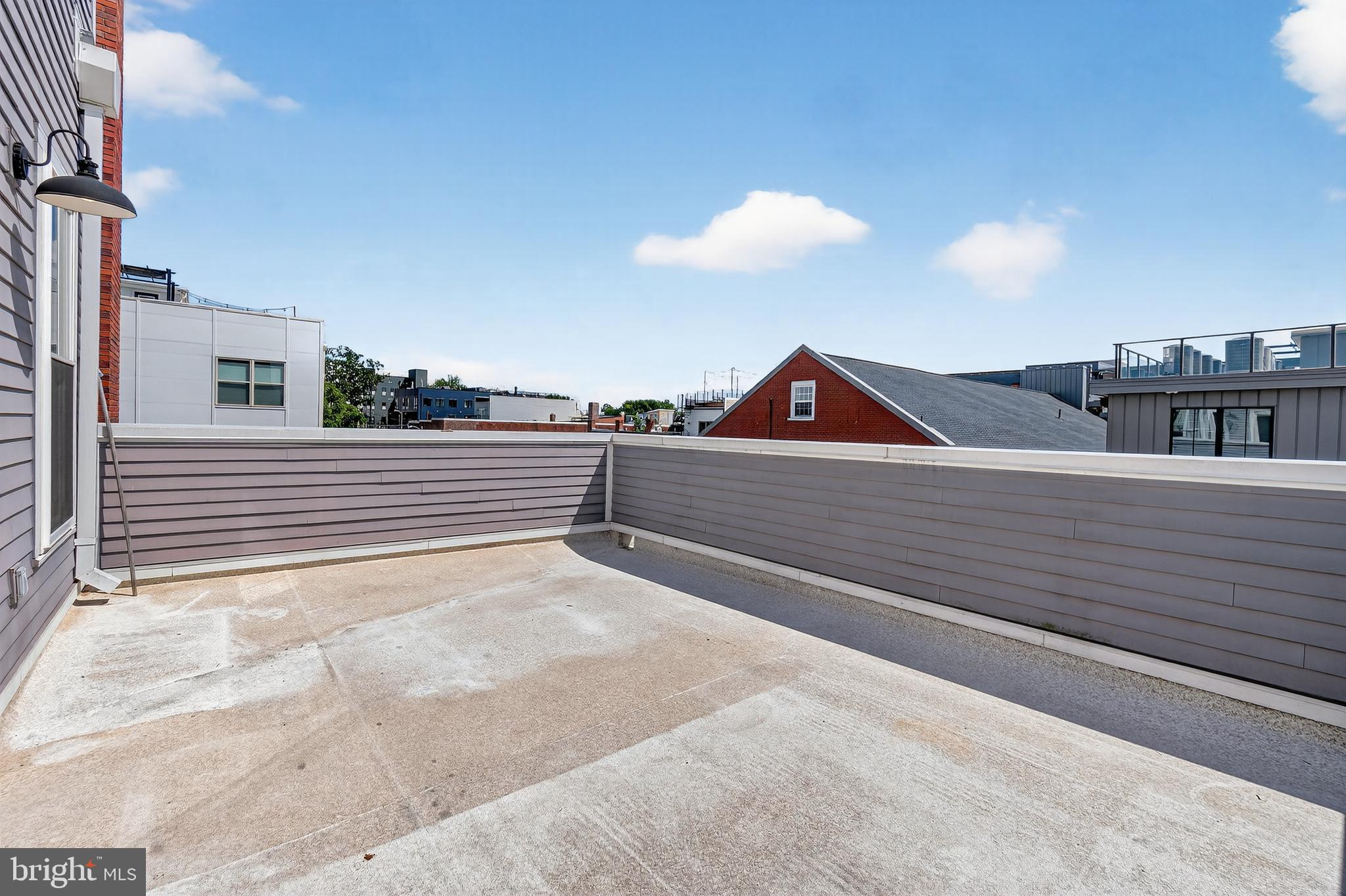 638 NEWTON PLACE NW 638B