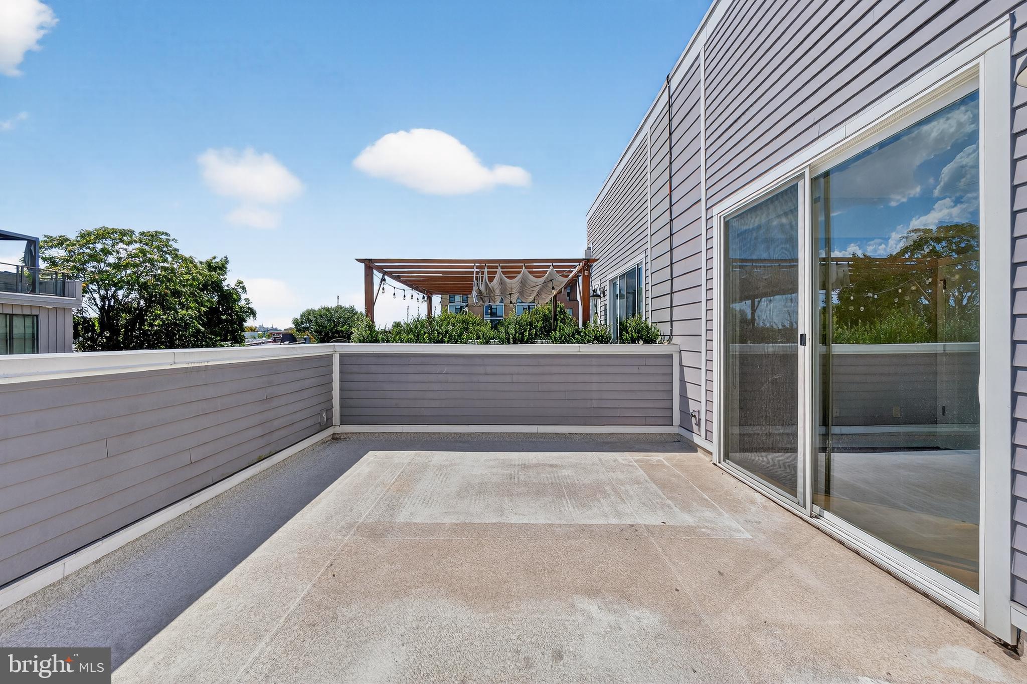 638 NEWTON PLACE NW 638B