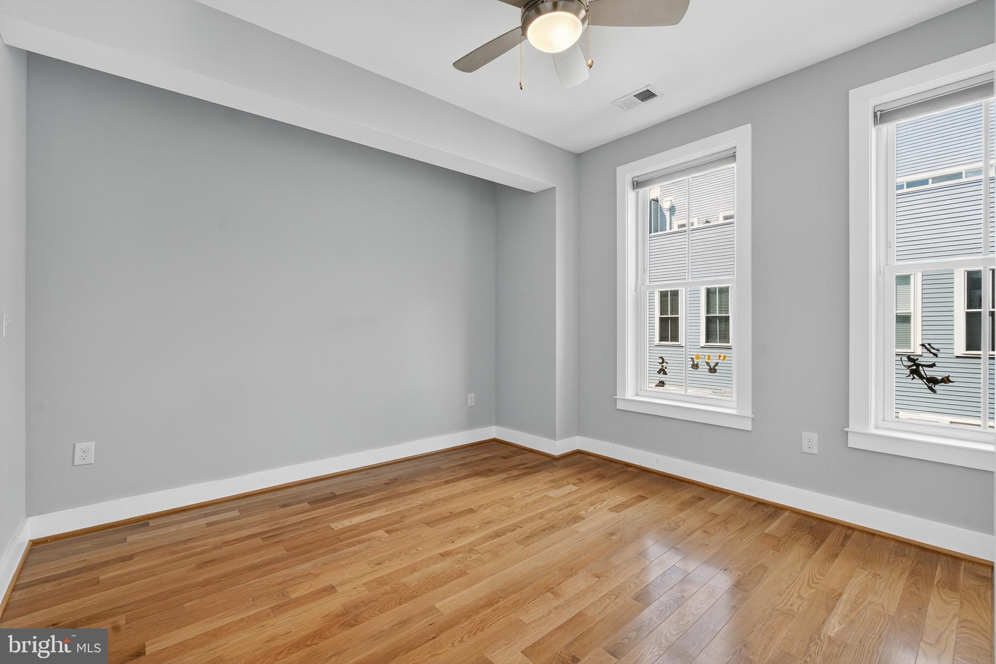 638 NEWTON PLACE NW 638B