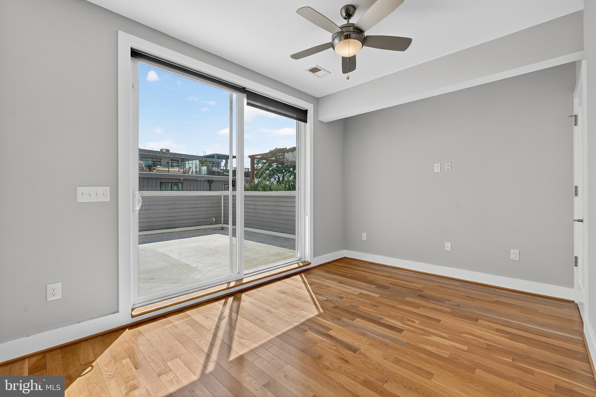 638 NEWTON PLACE NW 638B