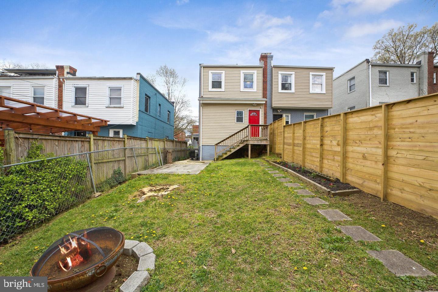 131 Darrington St SW DARRINGTON STREET SW