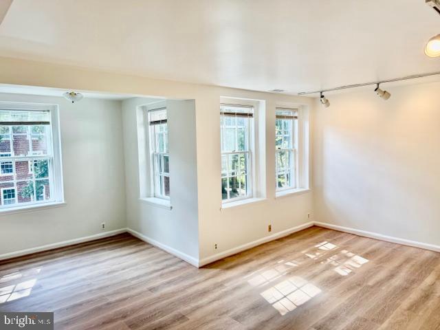 3440 39TH STREET NW D694