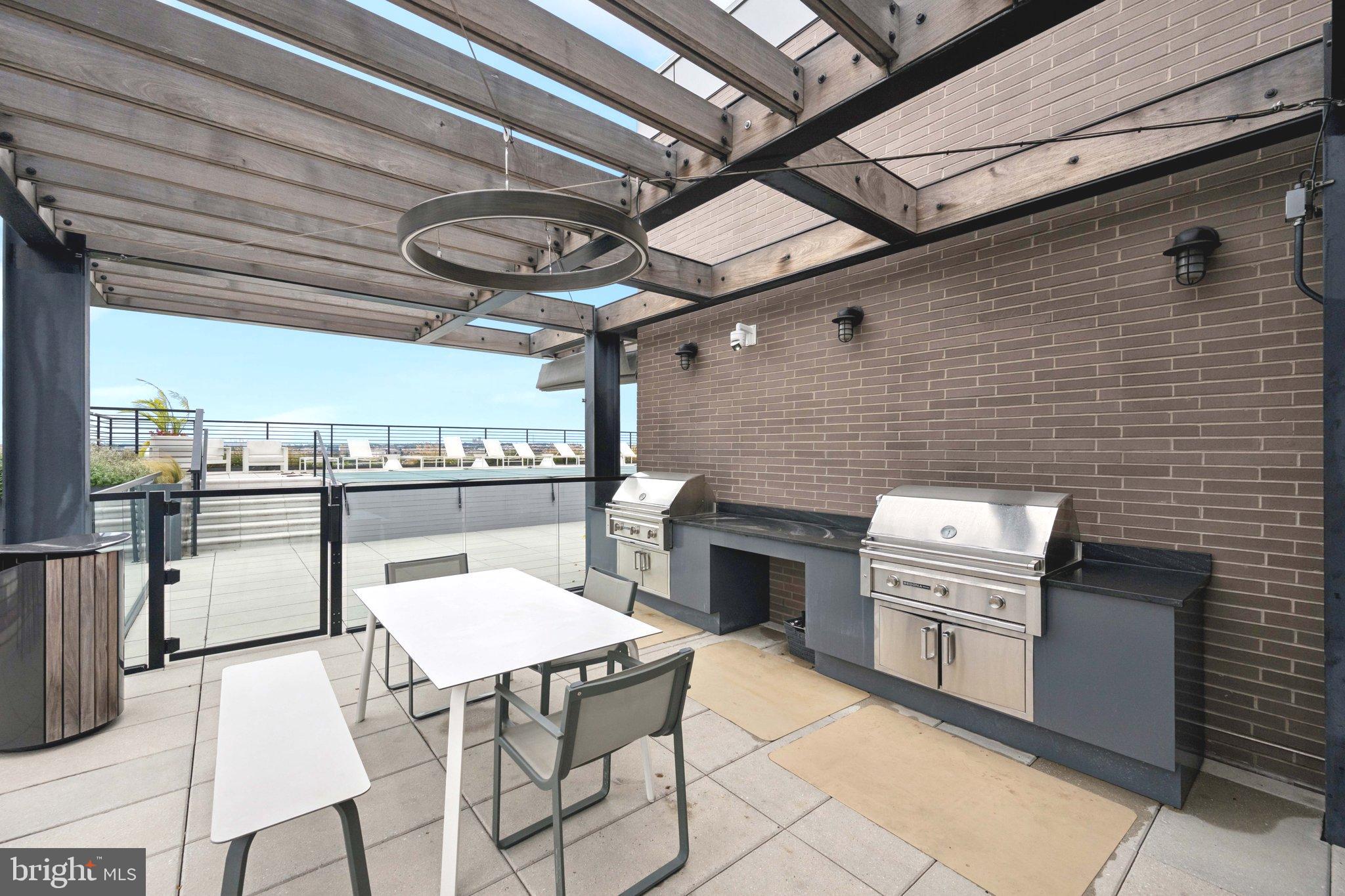 1625 ECKINGTON PLACE NE 315