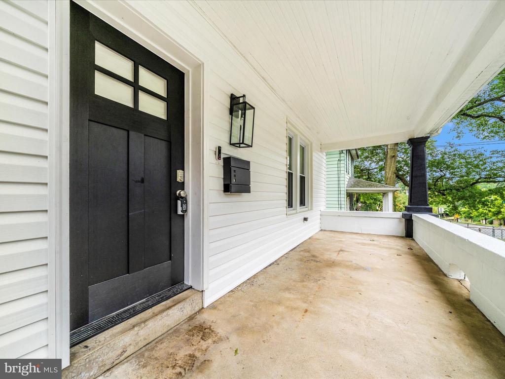 3003 20TH STREET NE