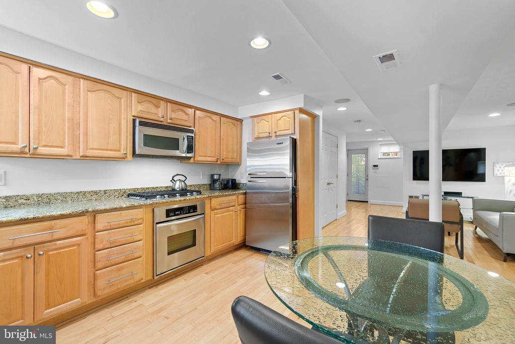 936 T STREET NW UNIT B