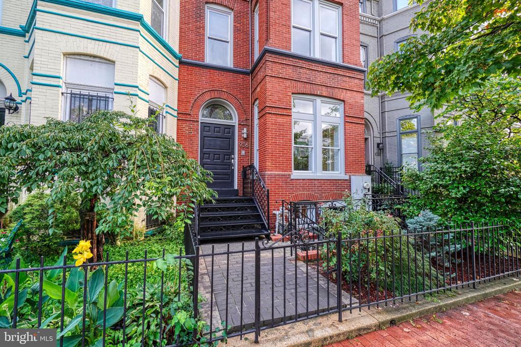 936 T STREET NW UNIT B