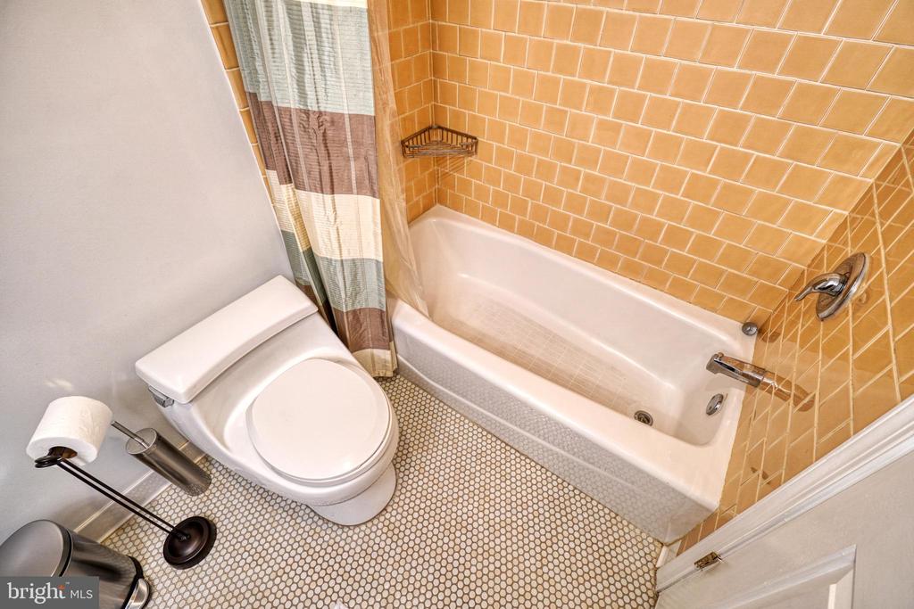 936 T STREET NW UNIT B