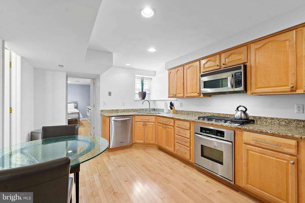 936 T STREET NW UNIT B