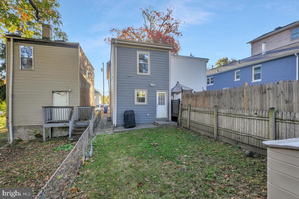 312 57TH STREET NE