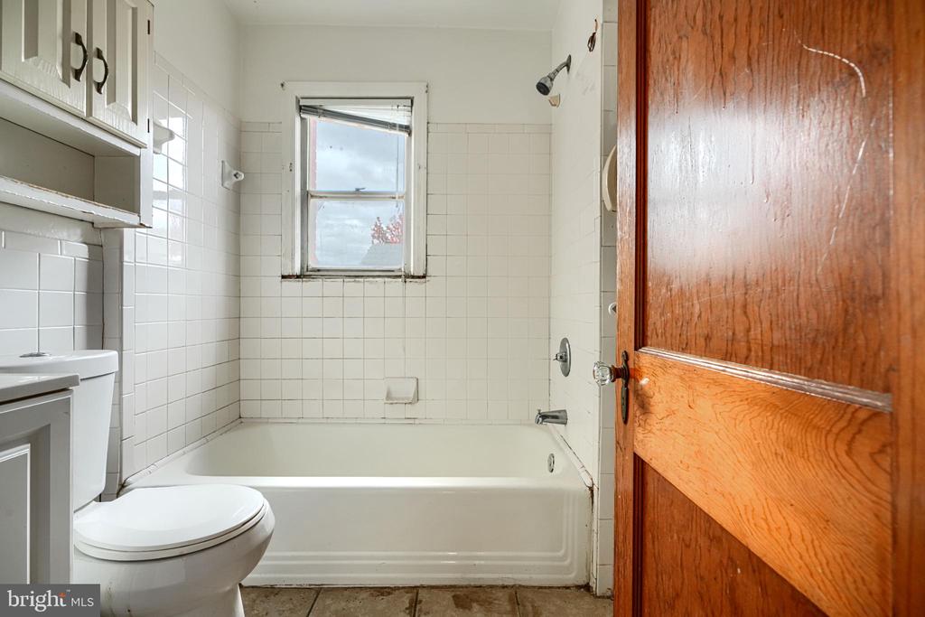 1904 U PLACE SE
