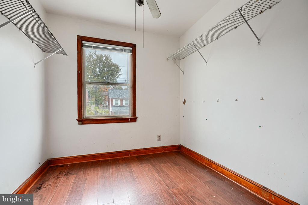 1904 U PLACE SE