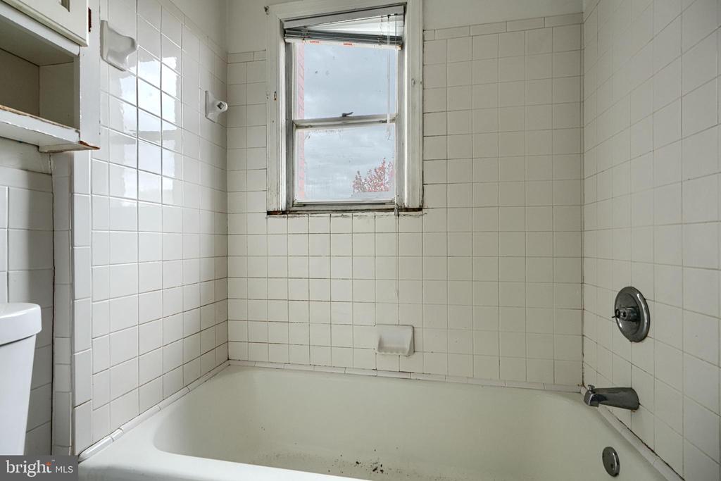 1904 U PLACE SE