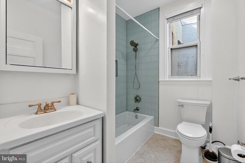 1427 MONROE STREET NW UPPER
