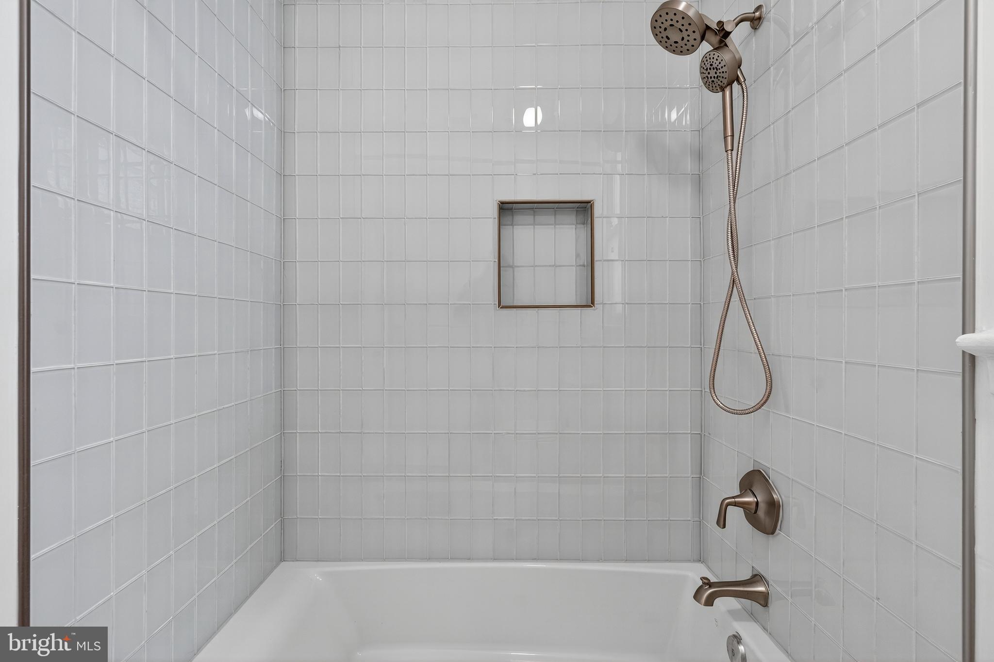 1427 MONROE STREET NW UPPER