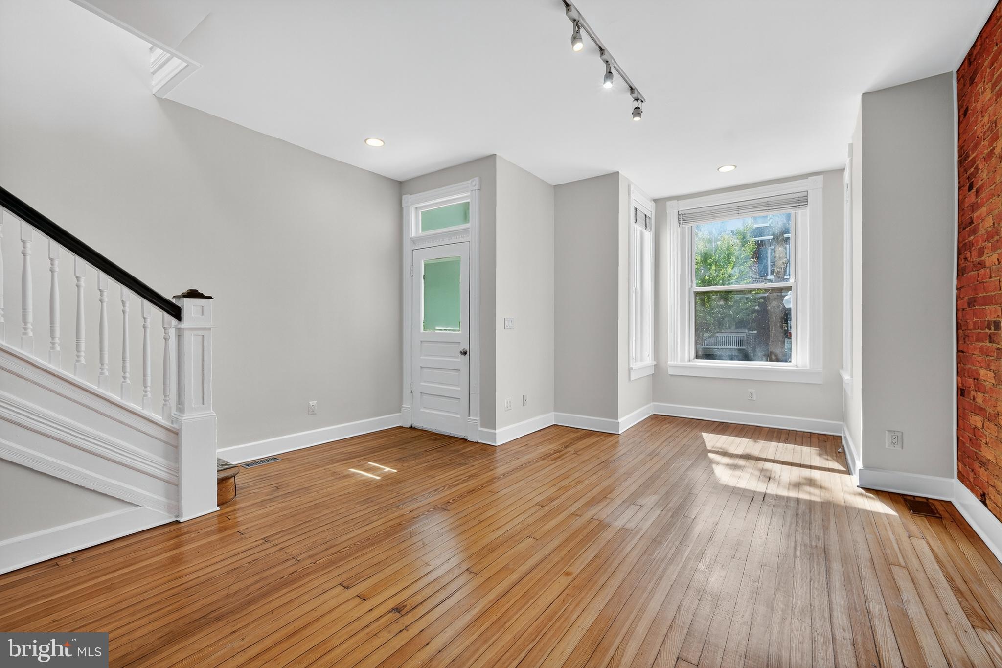 1427 MONROE STREET NW UPPER