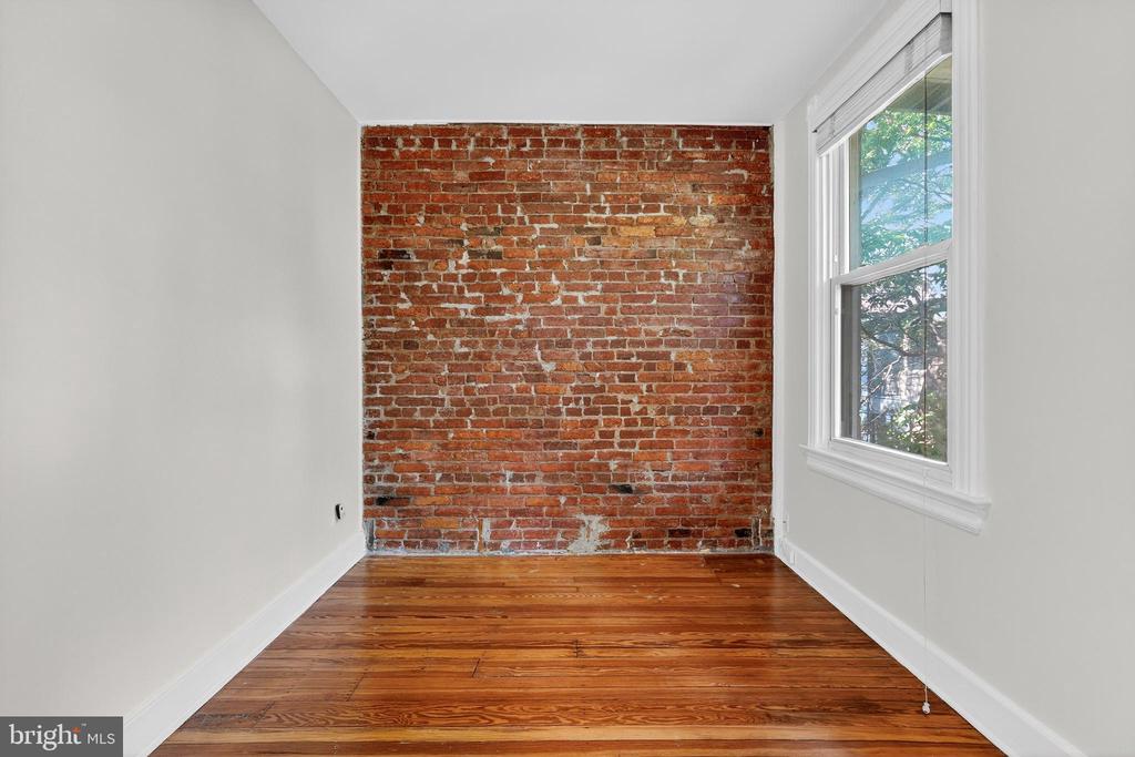1427 MONROE STREET NW UPPER