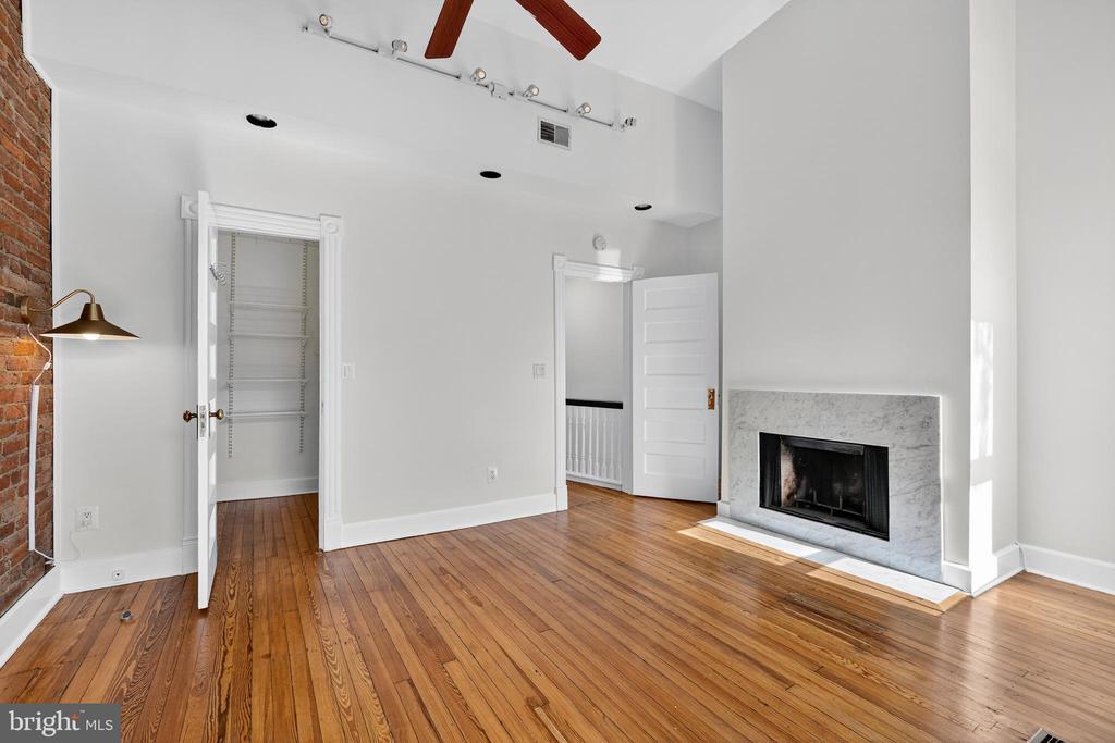 1427 MONROE STREET NW UPPER