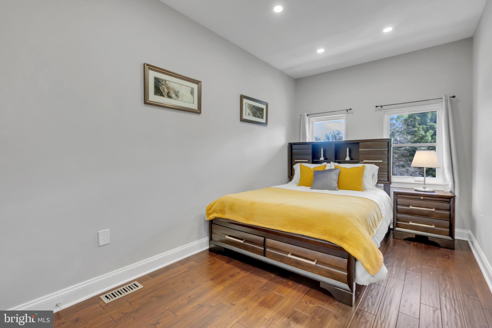 1167 MORSE STREET NE 1