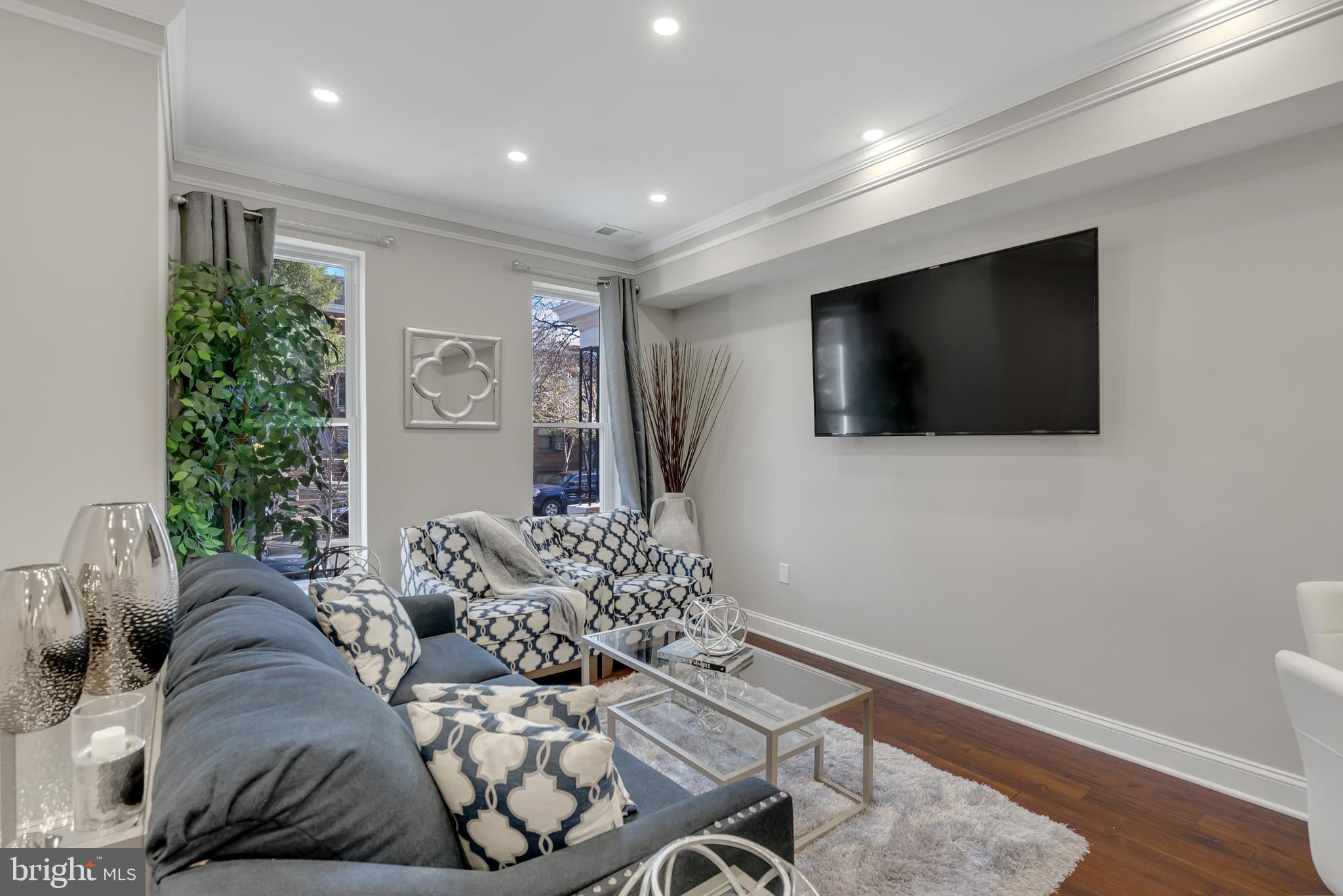 1167 MORSE STREET NE 1