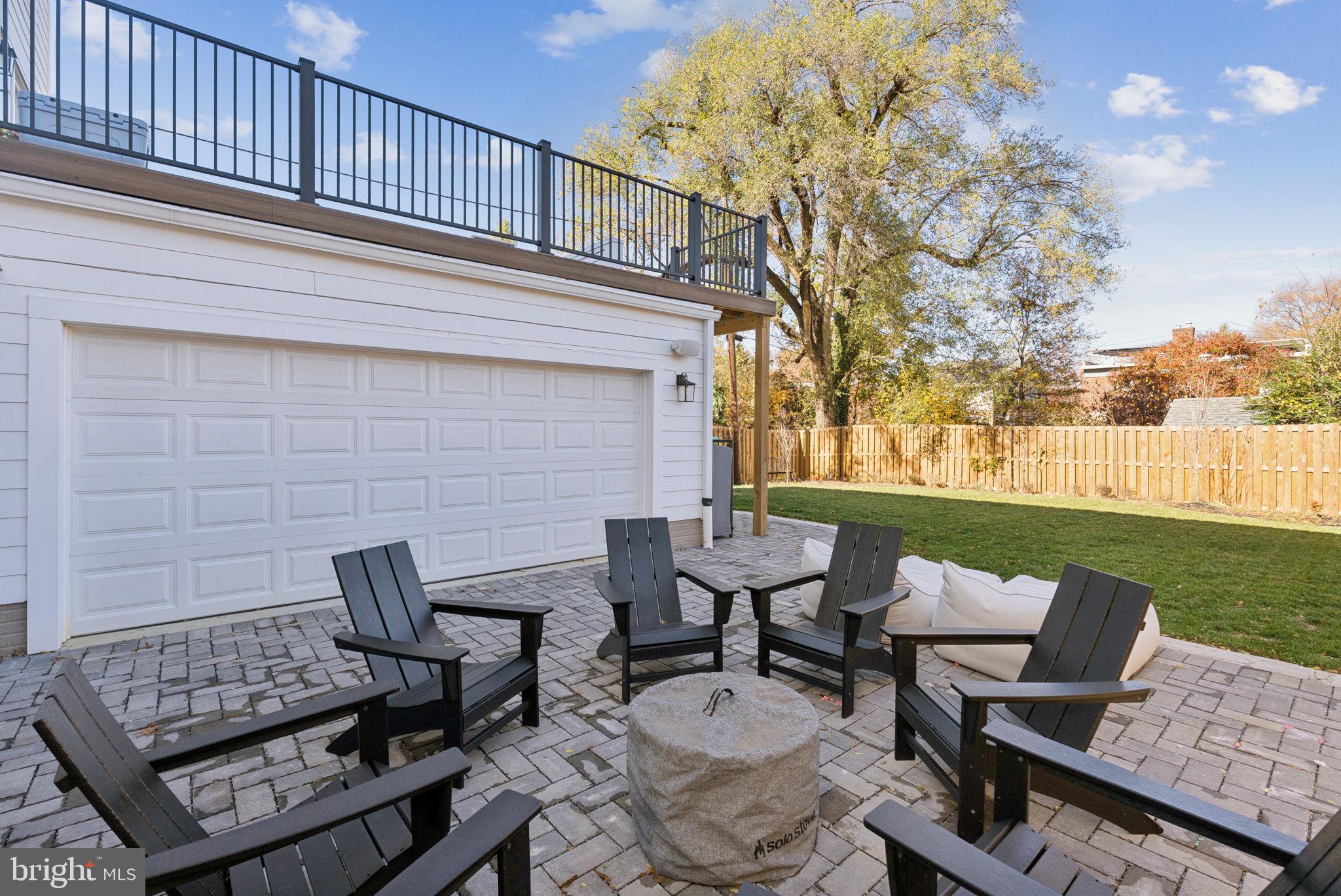 1708 LAWRENCE STREET NE