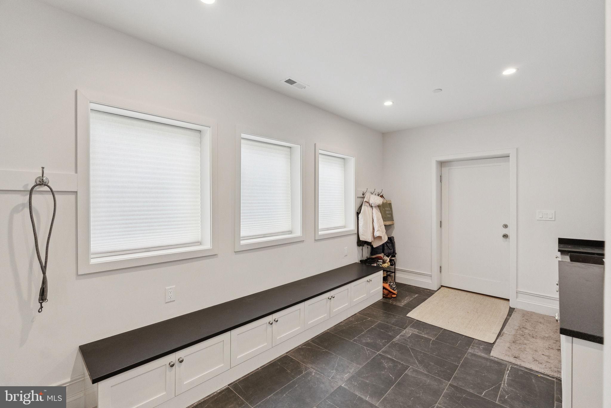 1708 LAWRENCE STREET NE