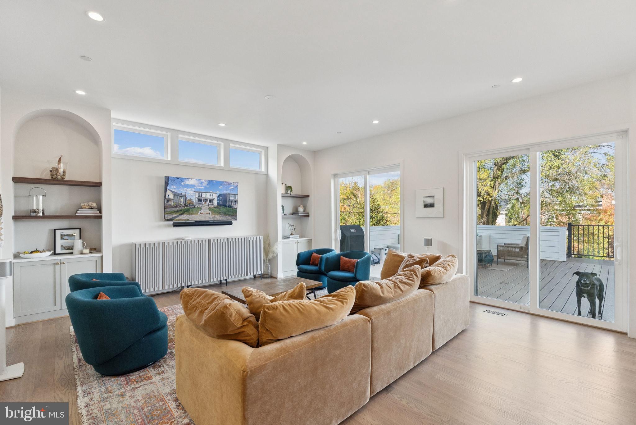 1708 LAWRENCE STREET NE