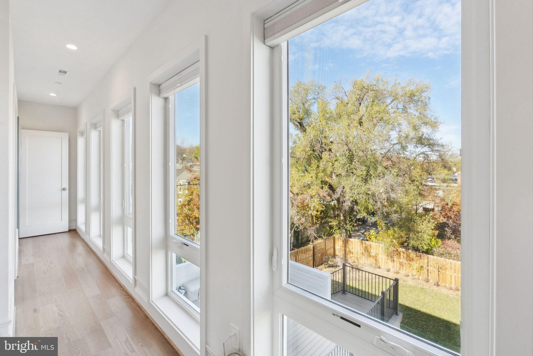 1708 LAWRENCE STREET NE