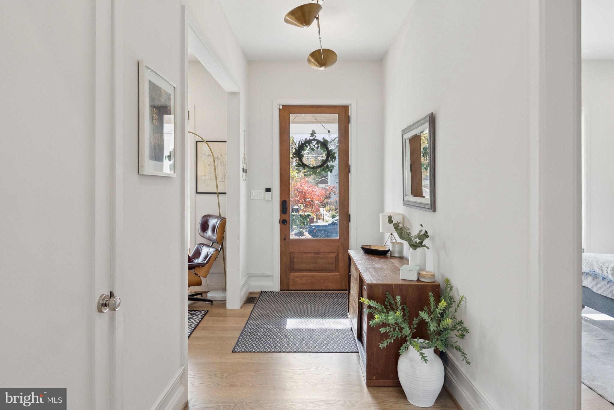 1708 LAWRENCE STREET NE