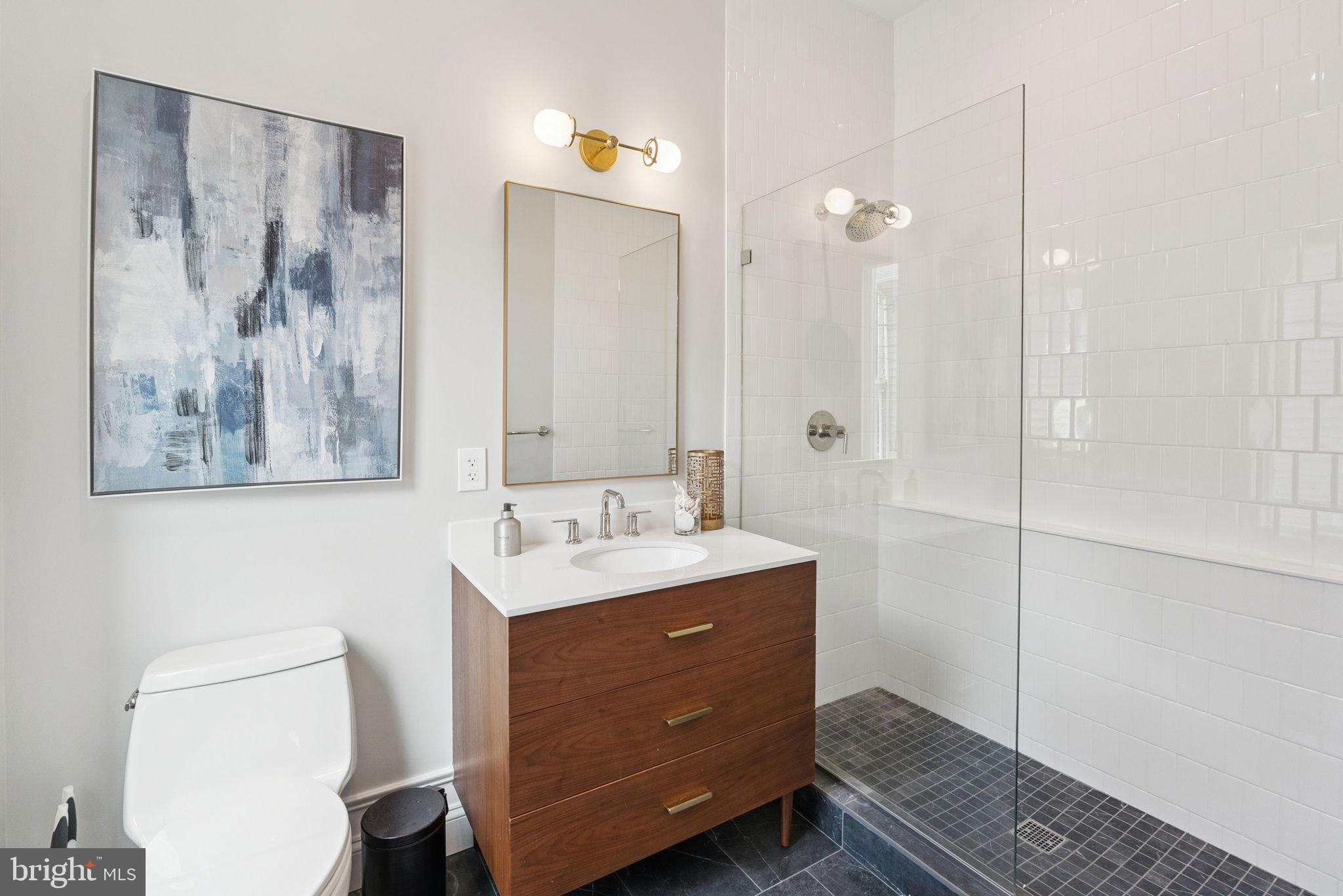 1708 LAWRENCE STREET NE