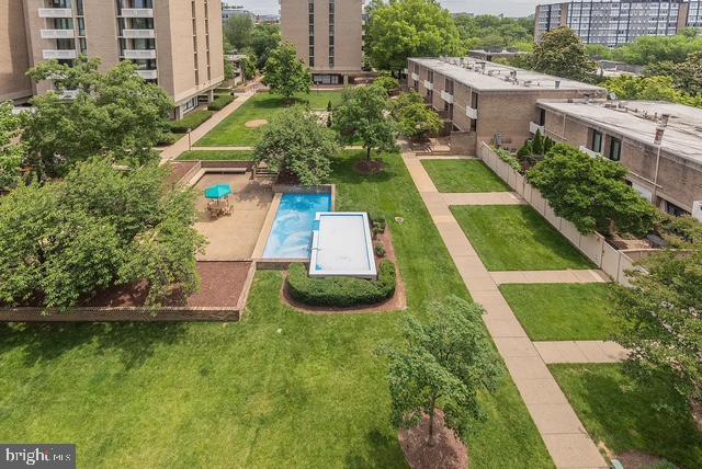 1250 4TH STREET SW W403